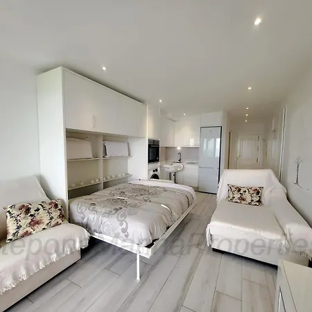 Emp 18, Delightful Modern *