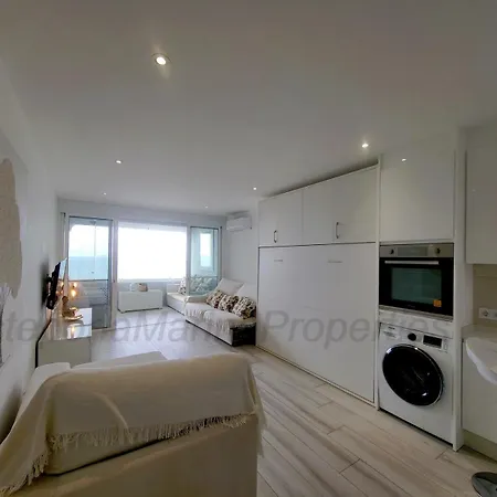 Apartament Emp 18, Delightful Modern *