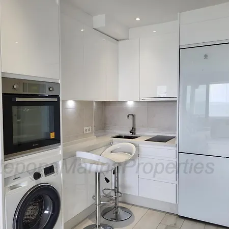 Emp 18, Delightful Modern *